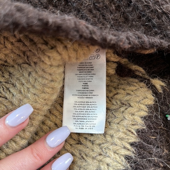 Alpaca wool blend Michael Kors poncho. Fall poncho. - Picture 7 of 16
